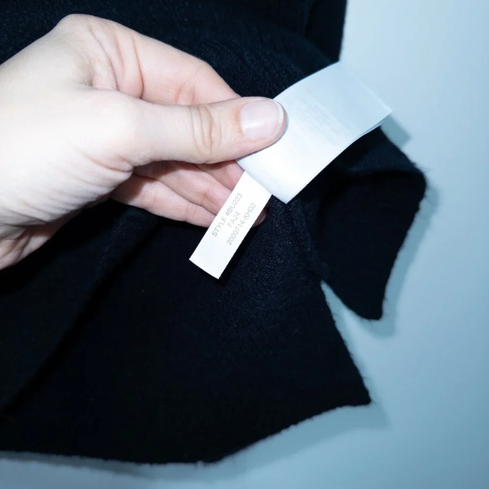 J. Crew Black Extra-Soft Yarn Crewneck Sweater Size‎ Small